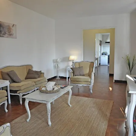 Quiet Villa Near The Beach At Fr Jus